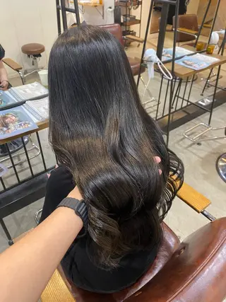 ロング カラー 平川 夏海のヘアスタイル
