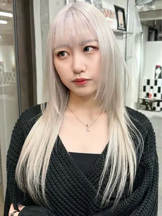 カラー 漆畑 莉奈のヘアスタイル