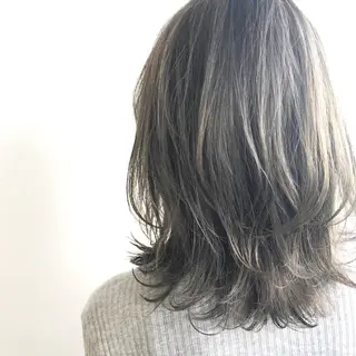 セミロング カラー グランジヘア 無造作ヘアHYUGAのヘアスタイル