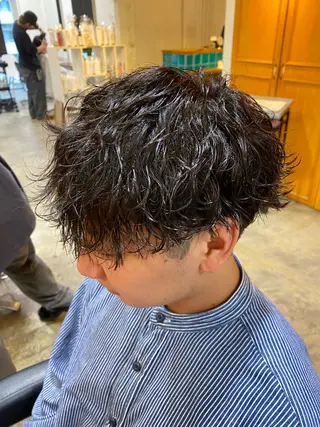 ミディアム パーマ メンズ レイヤーボブ/ 艶カラー/サナ🌼のヘアスタイル