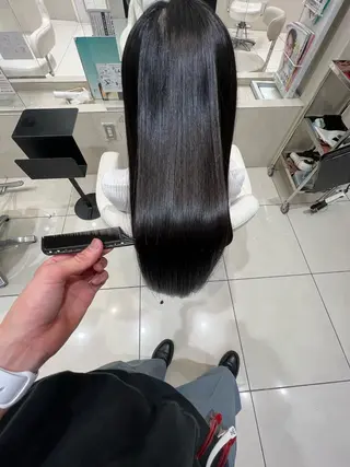 ロング ☃️顔周りレイヤー グレージュSHUTOのヘアスタイル