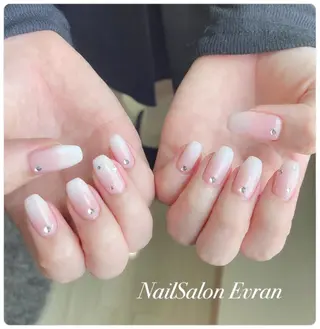 ネイル Nail salon Evranのネイルデザイン