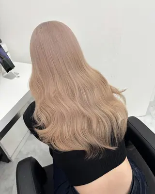 カラー モテ髪💕ハイトーン ベージュ yuriaのヘアスタイル