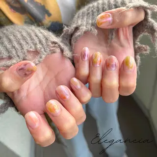 カラー ネイル Elegancia. Hiromiのネイルデザイン