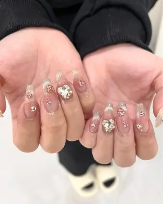 ネイル FLY NAIL&Eyelash Salon 梅田店所属・YUKI FUKUMARUのマツエク・マツパデザイン