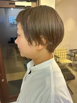 ショート カラー VOICE所属・MIRI MIRIのヘアスタイル