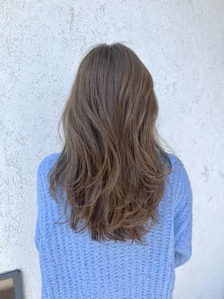 ロング idea研究学園店所属・艶髪／レイヤーカット 塚越　紗菜のヘアスタイル