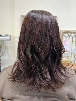 セミロング カラー 高橋 葵のヘアスタイル