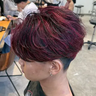 ショート カラー メンズ ハイトーンニュアンス 毛流れシャドウパーマのヘアスタイル