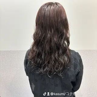 ロング パーマ salowin SHIBUYA me+店所属・kasumi/渋谷/ パーマのヘアスタイル