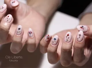 ネイル Elio所属・Elio 国泰寺のネイルデザイン