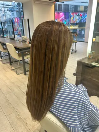 セミロング カラー 片瀬 結のヘアスタイル