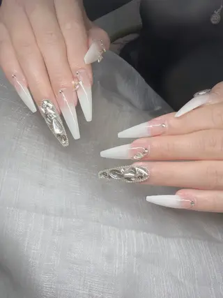 ネイル Lee Nailsのネイルデザイン