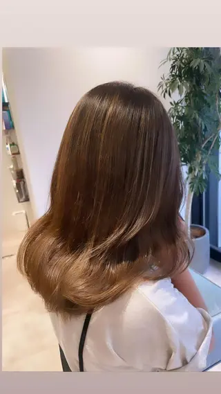 ミディアム NEST by chord （ネストバイコード）所属・🤍tomoka 🤍のヘアスタイル