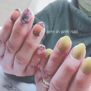 ネイル arm in arm ︎✿Yamamotoのマツエク・マツパデザイン
