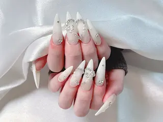 ネイル 渋谷T&B ナサ ギ ロング無制限中✨のネイルデザイン