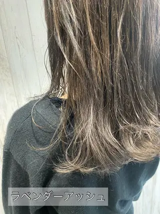 セミロング 【髪質改善・矯正 ・ハイライト】ハナカのヘアスタイル