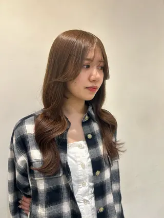 ロング レイヤーカット/ 透明感カラー/カナのヘアスタイル