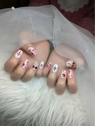 ネイル Queen Nail 柏店　クイーンネイルのネイルデザイン