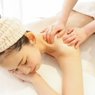 Holistic Beauty CREA所属・肌育+巡るカラダ☾⋆ CREAのエステ・リラクイメージ