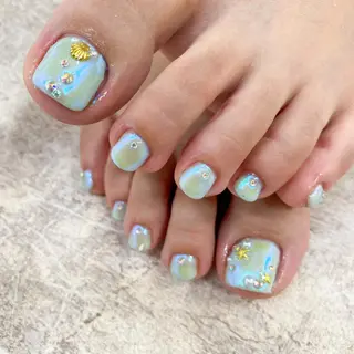 ネイル ゴテゴテ💙ワンホン リオナのネイルデザイン