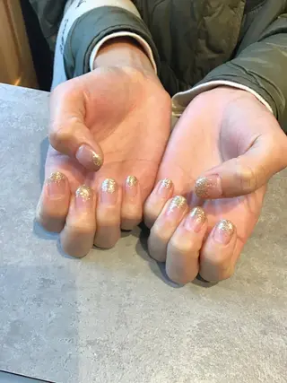 ネイル Nest 岩崎のネイルデザイン