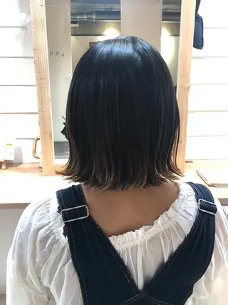 ミディアム Annie 吉田 裕美のヘアスタイル