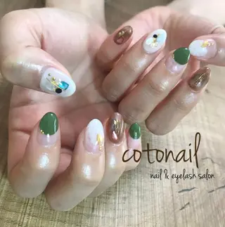 ミディアム ネイル ツメトマツゲ .のネイルデザイン