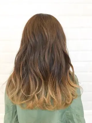 カラー 岩橋 健人のヘアスタイル