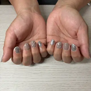 ネイル TRU NAIL大船店所属・TRU かつらのネイルデザイン