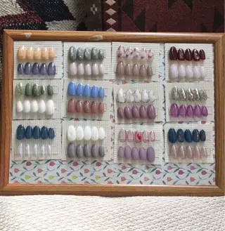 ネイル アトリエ エムシー 【新富町・東銀座】のネイルデザイン