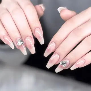 ネイル 🩰fein. hana🫧のネイルデザイン