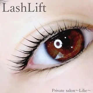 マツエク・マツパ Private salon〜Lilie〜所属・プライベートサロン yurikoの眉毛・アイブロウイメージ