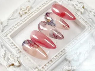 ネイル Nailsalon Charis.yuのネイルデザイン