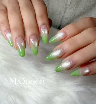 ネイル MQueen ネイルサロンマルのネイルデザイン