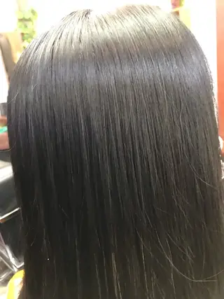 セミロング パーマ 桧山 真のヘアスタイル