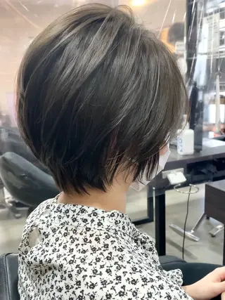 ショート 服部 楓のヘアスタイル