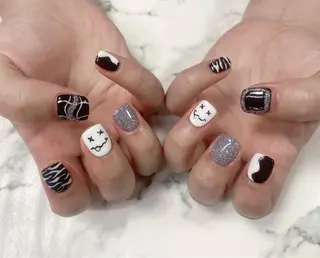 ロング カラー ネイル Q Free nailsのネイルデザイン