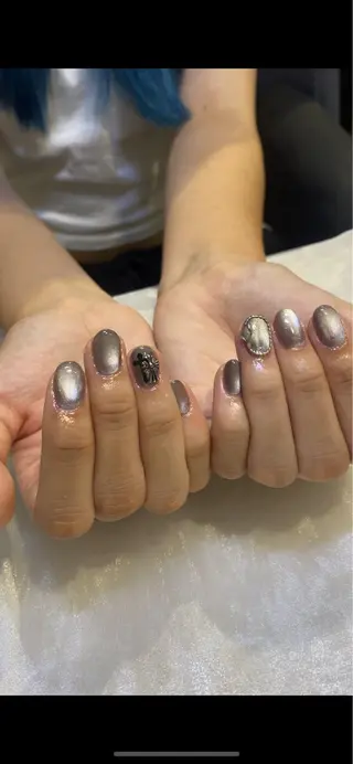 ネイル Nailsalon LaLa-Ange所属・Sayaka 🎀のネイルデザイン