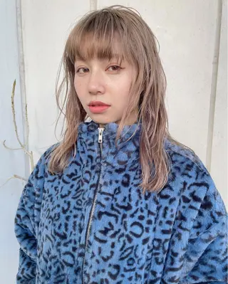 セミロング カラー Loom.所属・村上雅人 ナチュラルモードのヘアスタイル