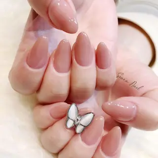 ネイル Salon Cleve所属・T. maoのネイルデザイン