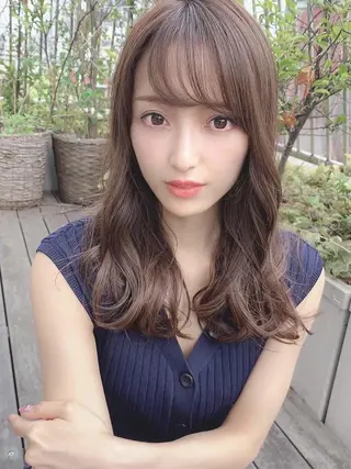 セミロング Beige＋Rr salon EBISU所属・艶感透明感カラー 🫧たけ🫧のヘアスタイル