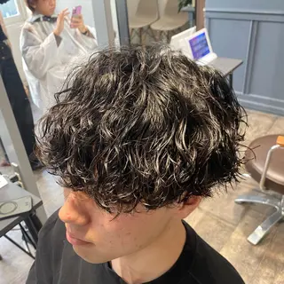 ショート パーマ メンズ 江﨑 翔のヘアスタイル