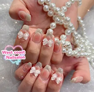 ネイル リボン、ガーリー パーツ放題専門店のネイルデザイン