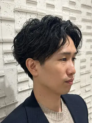 ショート パーマ メンズ ブロー東京　神田店所属・TAKUMI/神田/ ビジネス/フェードのヘアスタイル