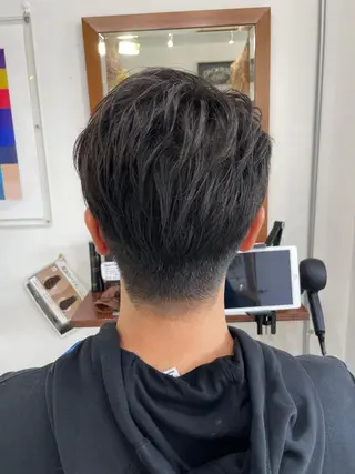 ショート メンズ JERICHO HAIR所属・ユ カの眉毛・アイブロウイメージ