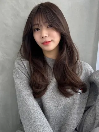 カラー 杉谷 知怜のヘアスタイル