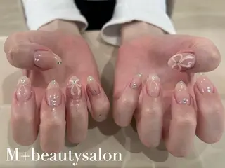 ネイル M+  Beauty Salonのネイルデザイン