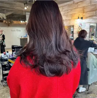 ロング カラー シモカワ メイのヘアスタイル