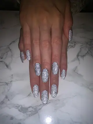 ネイル はな💎ネイル ワンホン、長さ出しのネイルデザイン